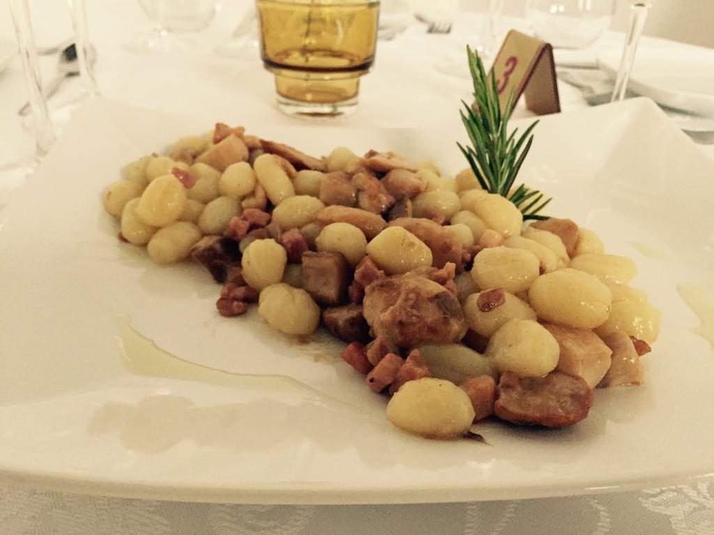 Home Restaurant Hotel Флоренция Экстерьер фото