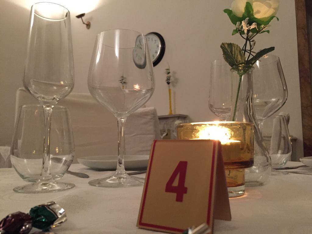 Home Restaurant Hotel Флоренция Экстерьер фото